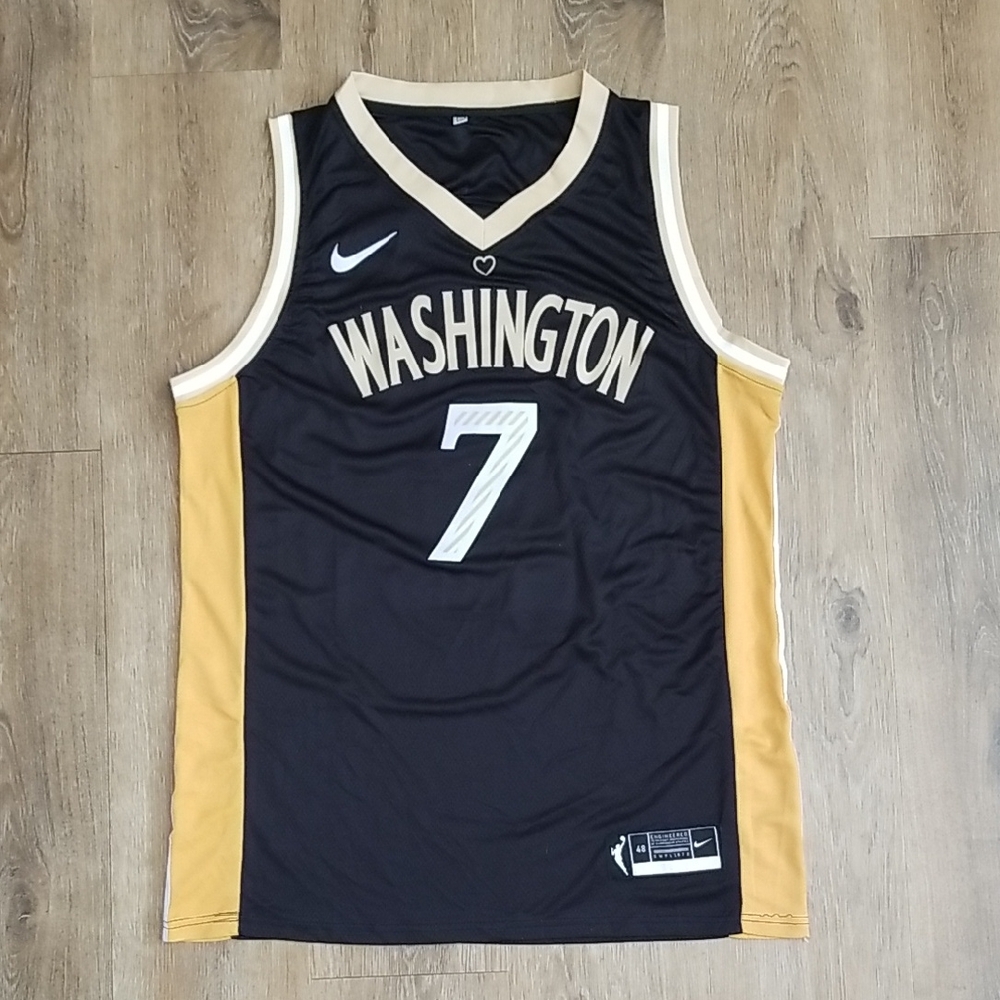 Ariel Atkins #7 WNBA Washington Mystics Mens Large Screen Print New